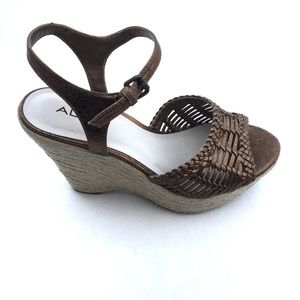 EUC Aldo Metallic Brown Wedges